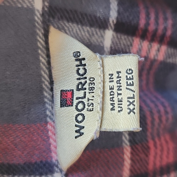 EUC womens "WoolRich" plaid button down thermal shirt - Picture 7 of 9